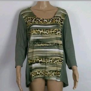 Chico's top size 2 (m)